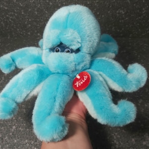 Blue octopus plush vintage. Octopus Trudi. Vintage Octopus stuffed animal. Trudi Octopus. Vintage plush Octopus. Plush fish
