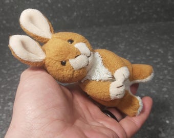 Trudi Bussiのヴィンテージウサギのベン。ぬいぐるみのウサギのベン
