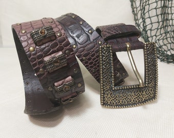 Womens Vintage Red Burgundy Crocodile Leather Belt Gold  display picture 1