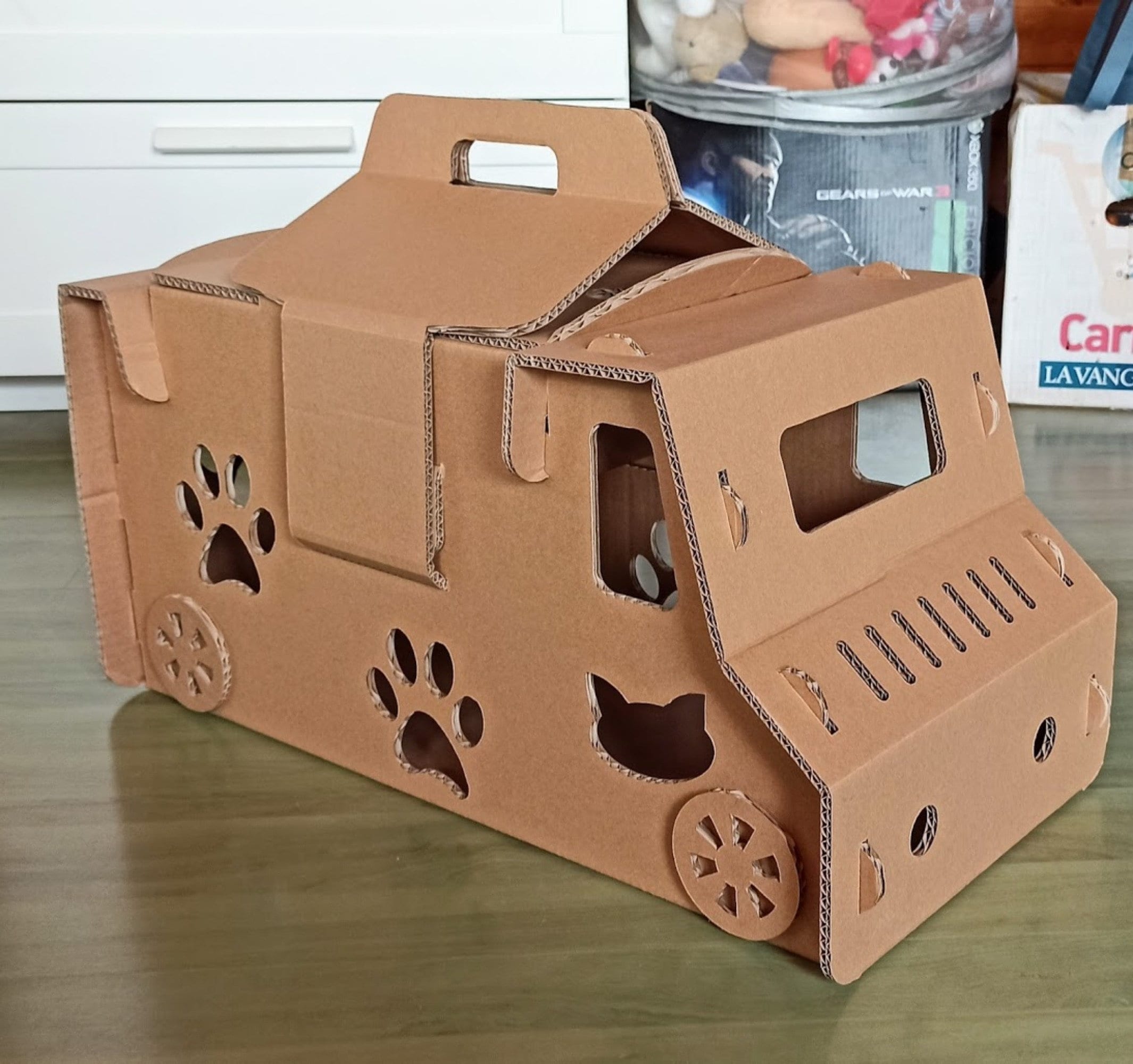 Cardboard top dog carrier