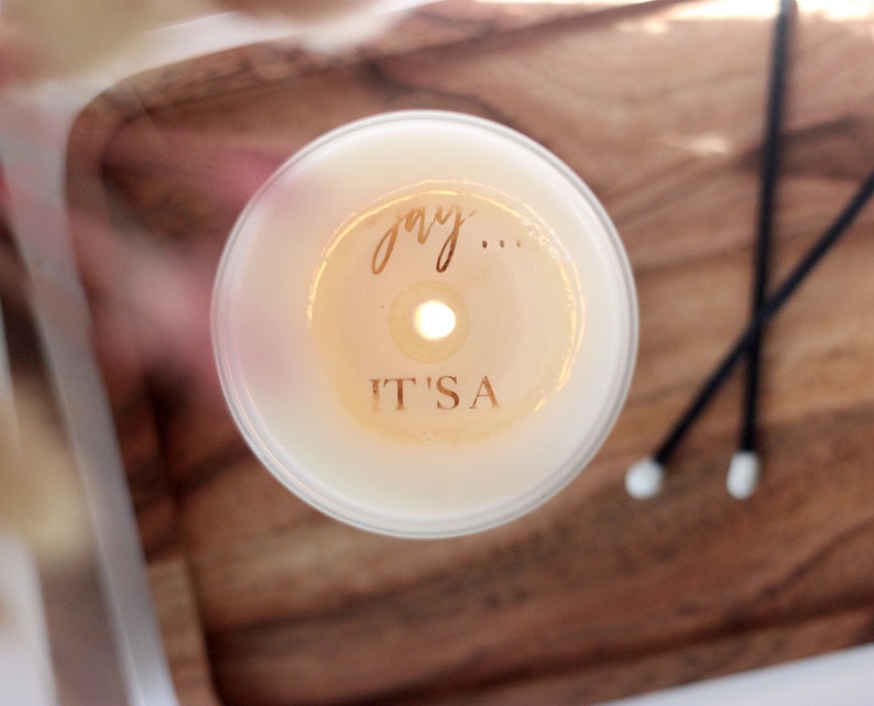 Pregnancy Reveal Candle, Gift, Hidden Message Candle, Pregnancy Announcement Gift for Parents