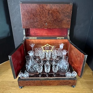 アンティークウッドラックセット デカンタとグラス付き お気に入りを