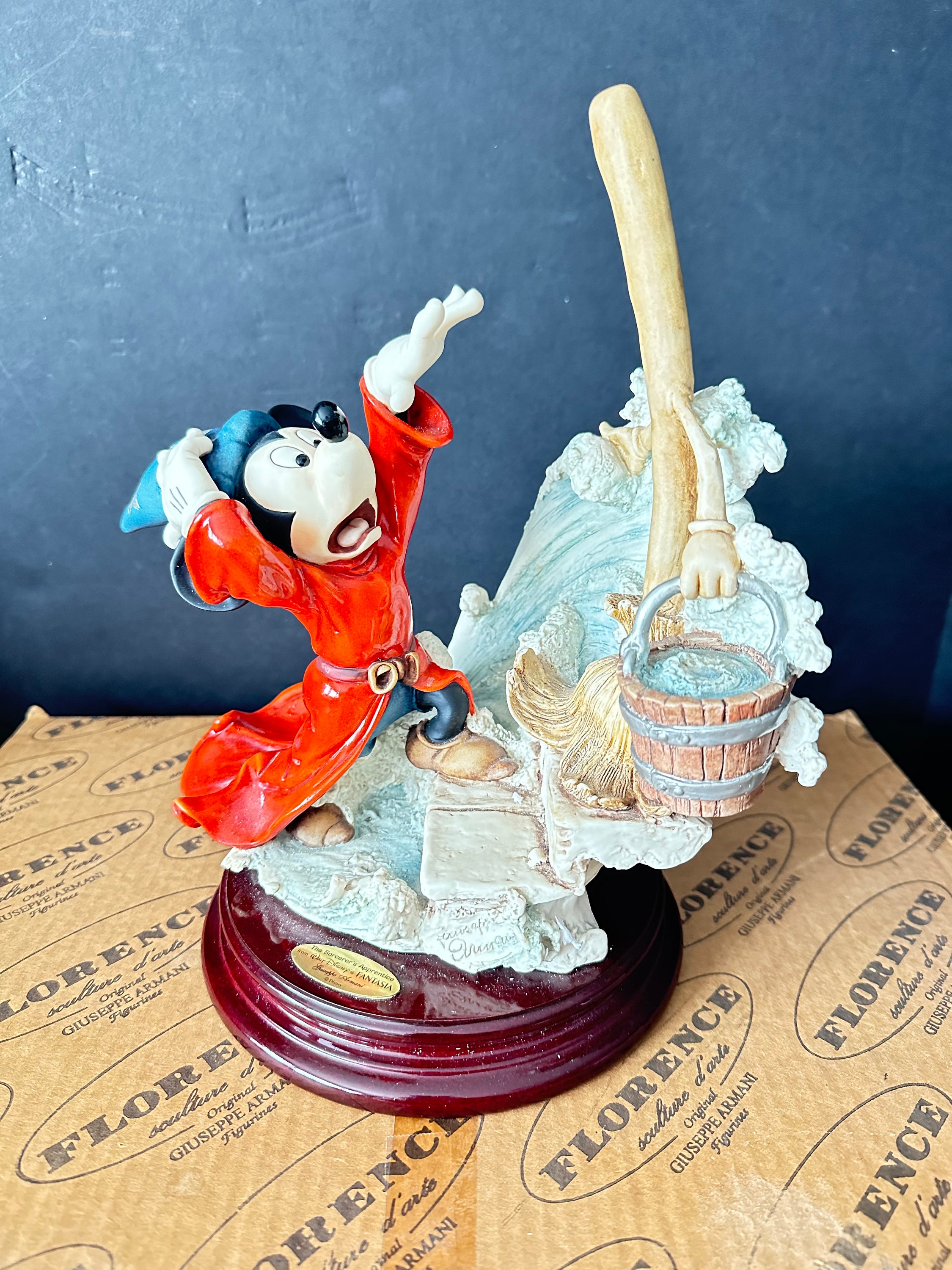 彫刻 florence Giuseppe Armani Mickey Mouse 彫刻 florence Giuseppe Armani Mickey Mouse 彫刻 florence