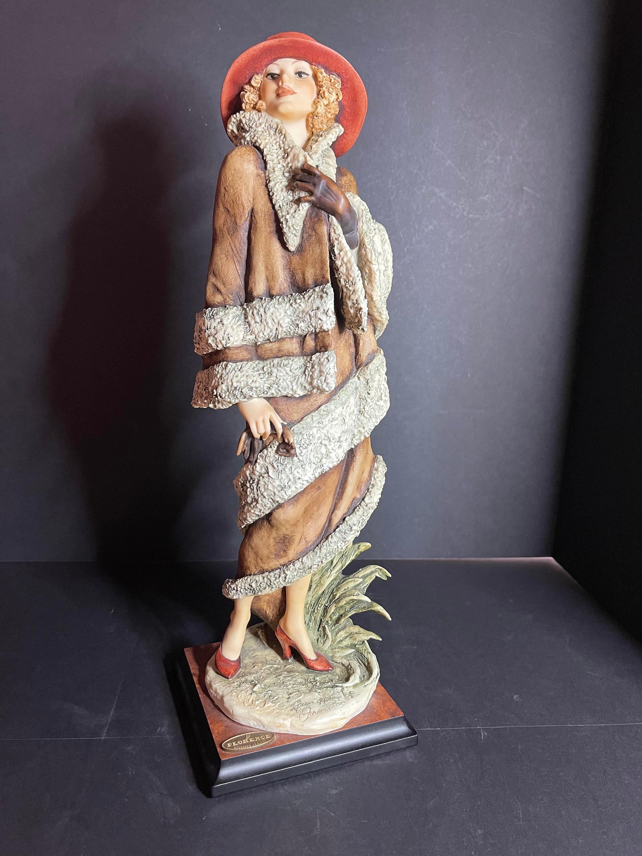Florence Giuseppe ARMANI Figurine Vintage Limited Edition Retired
