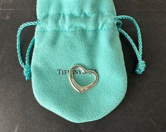 TIFFANY & Co. Vintage Plata de ley Elsa Peretti Colgante CORAZÓN Abierto 3.05g