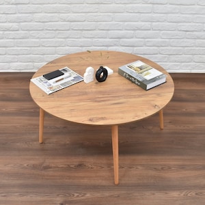 Rustic Round Coffee Table / x4 Wooden Legs / Center Table / Side Table / Handmade Farmhouse End Table / Modern Table