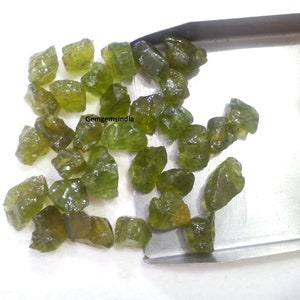 10 Piece Natural Green Peridot Raw,Size 10-12 MM Raw Peridot Crystals,Natural Green Peridot Gemstone,For Making Peridot Raw Jewelry