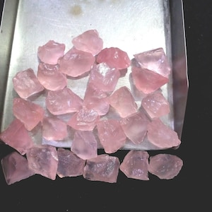 10 Stück erstaunliche Rosenquarz Rohsteine, Größe ca.8-10 MM, rosa Rosenquarz Kristalle roh, unpolierte Rosenquarz raue Schmuckherstellung