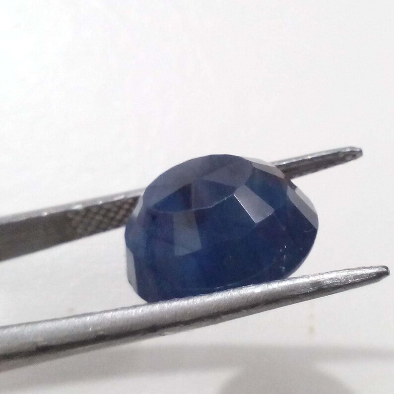Natural Royal Blue Sapphire Faceted Oval Cut Shape Loose Gemstone 8.65 Crt 12x10x7 mm For Making Ring Jewelry