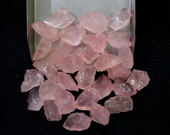 未加工ローズクォーツ原石10個：研磨されていないピンク色の天然石（12～15mm）