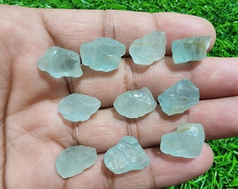 Ruwe edelstenen aquamarijn: natuurlijke blauwe beril, lapidair ruw (10 stuks, 14-16 mm)