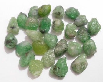 26 Pcs Tsavorite Green Garnet Crystals: Healing Jewelry Making (7-11MM)