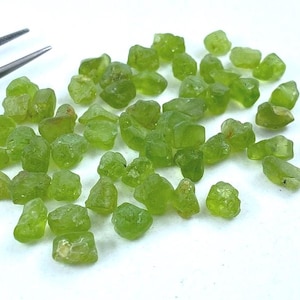 10 Piece Raw Green Peridot Crystals: 10-12 MM Gemstone Jewelry Making
