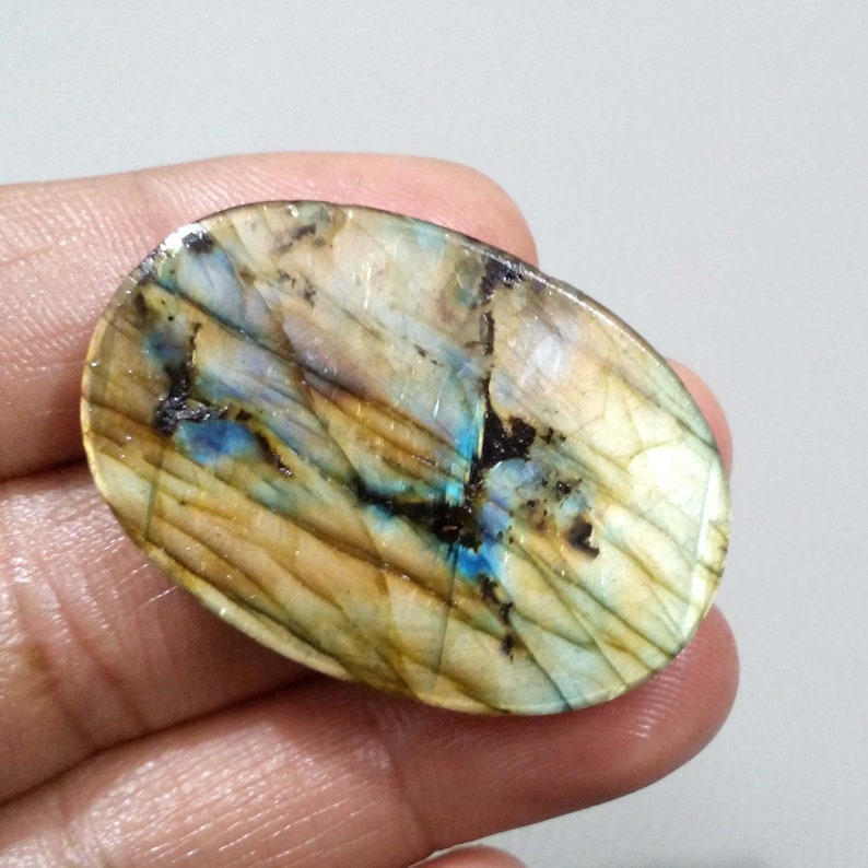 Spectacular Labradorite Cabochon Oval Shape Loose Gemstone 86 Crt 43x29x8 mm For Making Jewelry