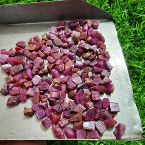 Attractive Huge Indian Ratnapuri Rare Red Ruby 160 Pcs Lot Size 4-6 MM Red Ruby Rough Loose Gemstone Use For Jewelry Making