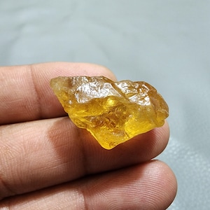 Attractive Citrine Rough, Crystal Stone,Loose Citrine Rough,Size 29X17X14 MM Citrine Raw For Making Jewelry