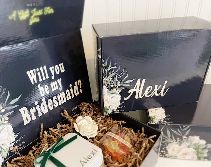 Luxury Bridesmaid Proposal Box Set, Personalized Bridesmaid Gift Box Set, Will You Be My Bridesmaid Gift with Bridal Party Gifts and Favors