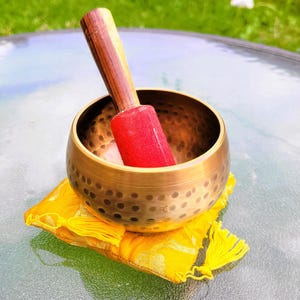 Hand beaten Tibetan Singing Bowl Meditation Calm Relaxing Sound Bowl Chakra Healing Sound Therapy Nepali Bowl