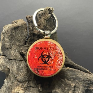 Biohazard Zombie Holz Schlüsselanhänger Camper Camping Fob Van Bus Leben Caravan Car Fun T4 T5 T25 T1 T2 Custom Free Gift Bag