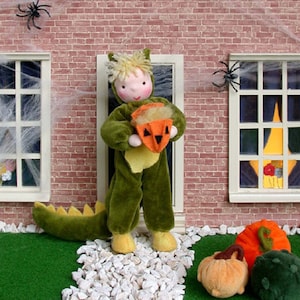PDF pattern Halloween &quot;Nino Dino&quot; - instant download - Dutch