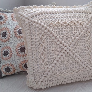 Decorazione per la casa con cuscino bianco all'uncinetto, regalo di compleanno, inaugurazione della casa, cruelty free, crema, colore e dimensioni personalizzati, ipoallergenico, filato acrilico, vintage