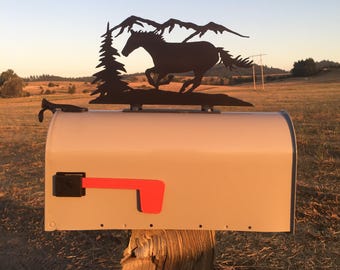 MAILBOX TOPPER | Mustang | Horses
