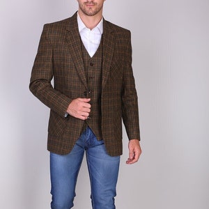 Pent coat check top