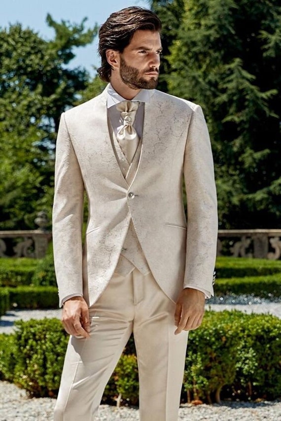 Top more than 208 cream 3 piece suit