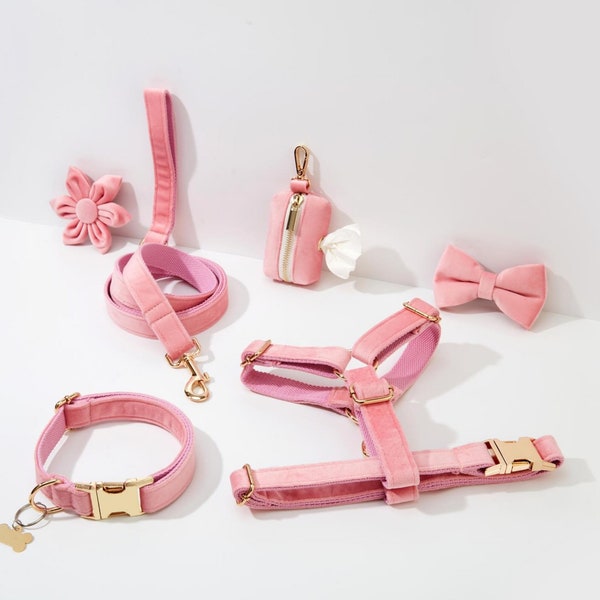 Harnais pour chien en velours rose pêche, étape dans le harnais harnais de quincaillerie doré personnalisé pour chiot fille, harnais de collier de chien et ensemble de laisse