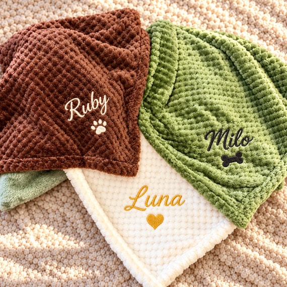 Personalized Embroidered Pet Name Blanket,Handmade Dog Blanket With Name,Custom Name Blanket ,New Puppy Gift,Ideal Gift for Dog Lovers