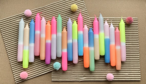 Paket/ Einzelkerze - handgetunkte bunte Neon Kerzen/ Stabkerzen im Farbverlauf, Dip Dye candels, Geschenkidee