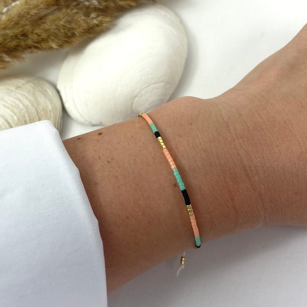 Bracelet “Partyholidays” made of Miyuki Delica glass beads, glass bead bracelet with macrame clasp