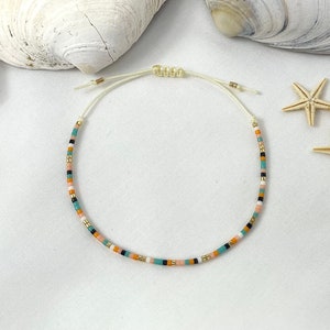 Bracelet made of Miyuki Delica glass beads, glass bead bracelet with macrame clasp, colorful bead bracelet