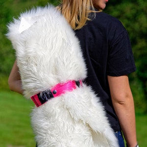 Washable carpet made of lambskin -Carpets made of sheepskin for outdoor and indoor use with buckle -Carpet in pink/black/orange/red