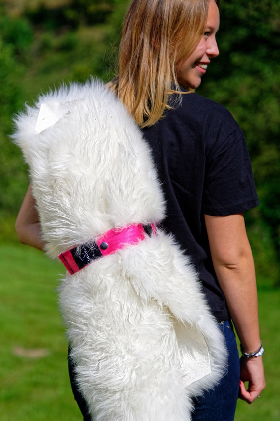 Waschbarer Teppich aus Lammfell -Teppiche aus Schaffell für den Außen- und Innenbereich mit Schnalle -Teppich in Pink/Schwarz/Orange/Rot