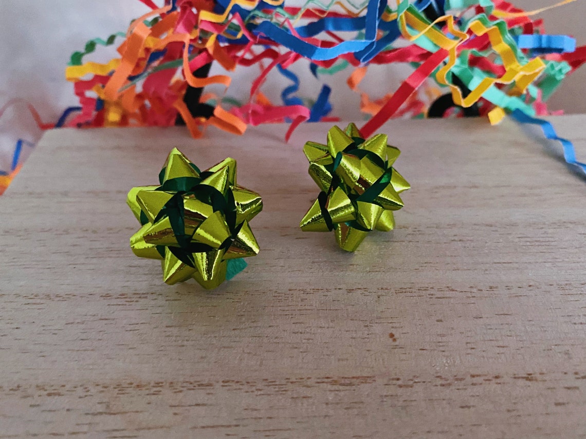Mini gift bow earrings Etsy