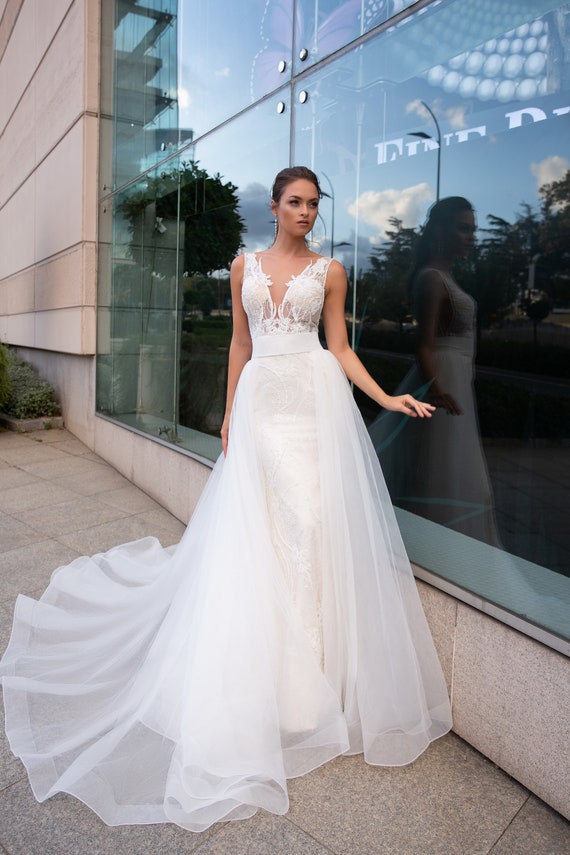 wedding dress with removable skirt