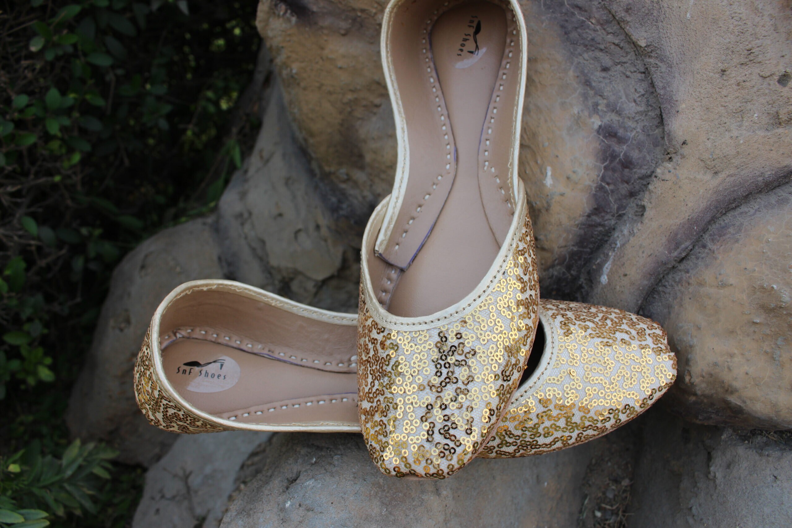 indus ladies chappal price