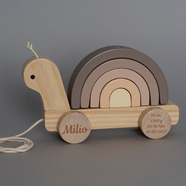Personalisierte Zugschnecke aus Holz mit Geburtsdaten I Stapelbarer Regenbogen I Stapelspielzeug für Kinder I Geschenkidee für Kleinkinder