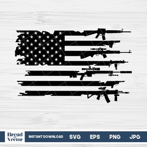 Puede incluir: Un diseño de bandera estadounidense desgastado con siluetas de varios rifles y pistolas superpuestas a las rayas. La bandera es en blanco y negro.