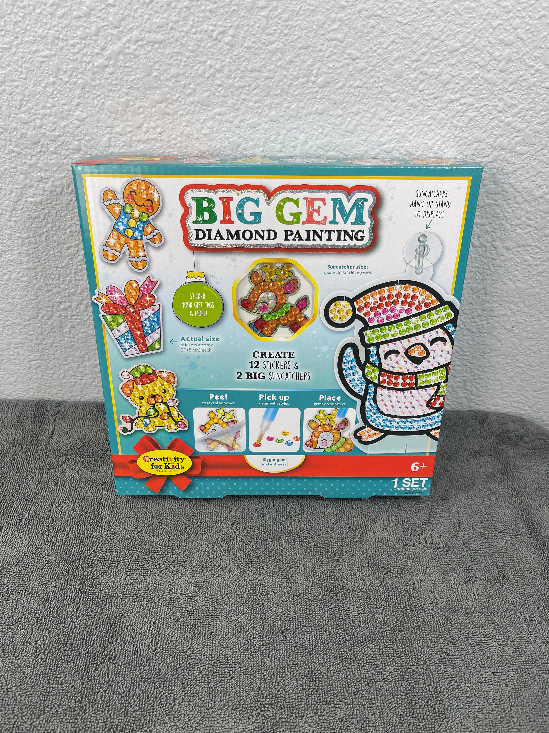  Creativity for Kids Big Gem Diamond Painting Kit: Holiday  Stickers and Suncatchers, DIY Christmas Crafts for Kids : Toys & Games