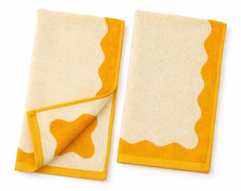 Nicoya Towel – Scalloped Jacquard Cotton Hand Towel (Mustard/Cream)