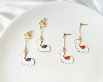 Cute Alpaca earring, animal enamel earring, dangle and drop earrings, gift for her