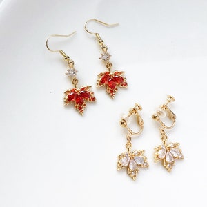 Ahornblatt Ohrclips oder Ohrstecker, Herbst Pflanzen Ohrringe, Botanisches Schmuck Geschenk, Natur Inspirierter Schmuck für Sie