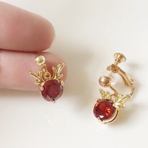Faux Ruby Reindeer Earrings: Gold Christmas Holiday Studs