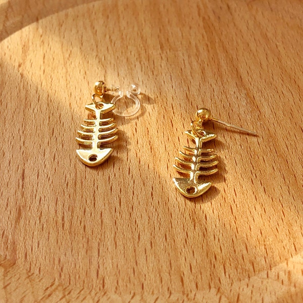 Gouden Fishbone Dangle Stud/clip op oorbellen, handgemaakte oorbellen