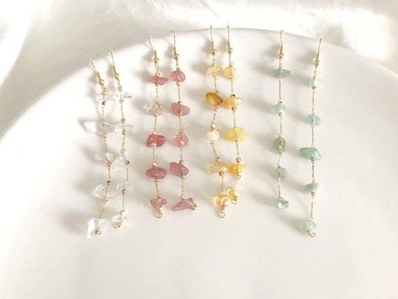 Orecchini a clip con perle a goccia per lobi non forati. Orecchini pendenti placcati in oro, argento o oro rosa con perle di vetro avorio o bianche. - Italia