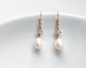 Teardrop Ivory freshwater Pearl Earrings, Fresh Water pearl earrings, gift for her