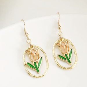 Tulips flower stud/clip on earrings, floral earrings, gift for her