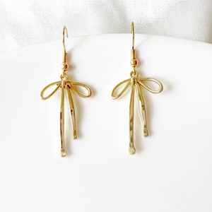 Gold Bow Earrings | Vintage Style Clip On, Stud or Hook Options | Dainty Gift for Her | Bridesmaid Jewellery | Elegant Everyday Earrings